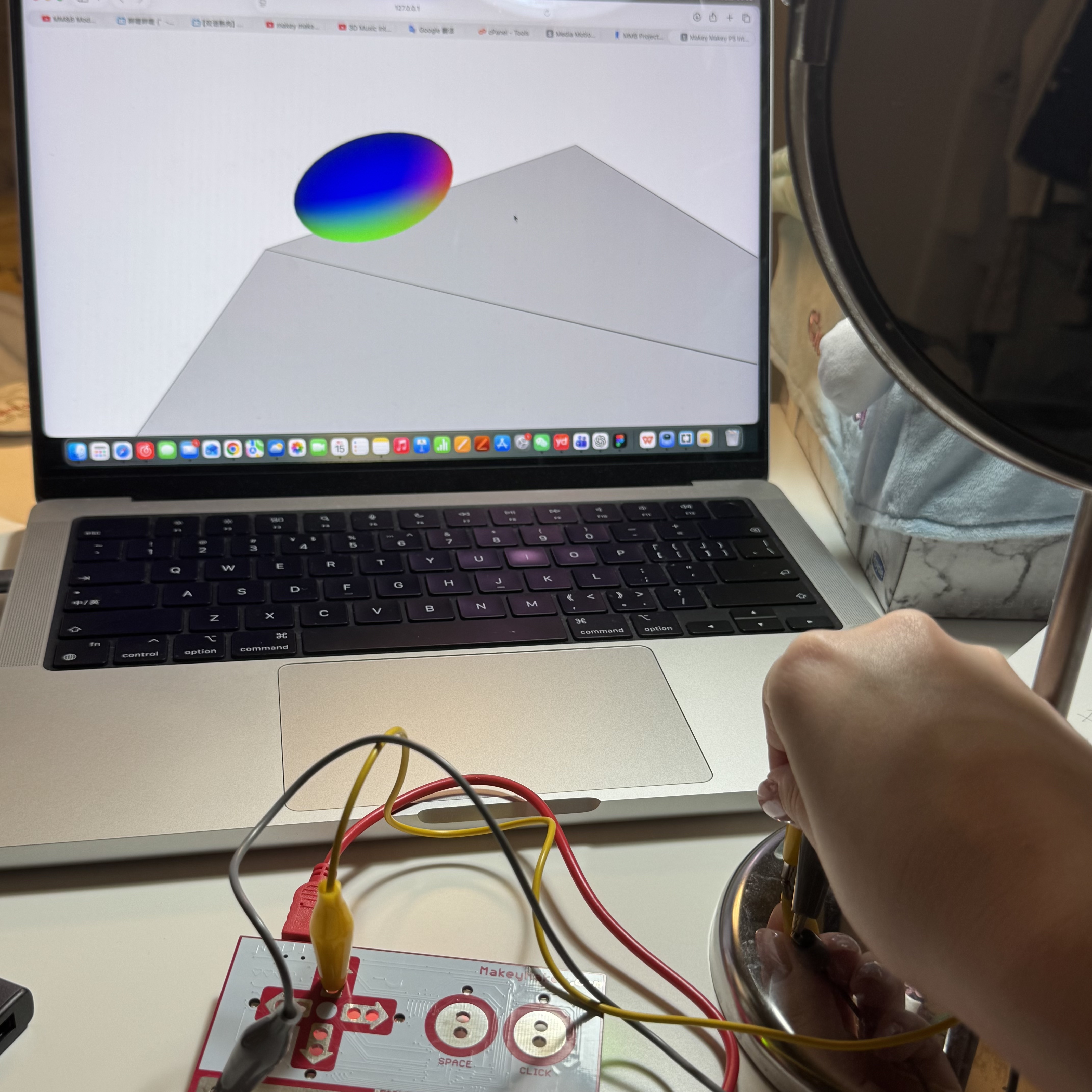 I connected the mirror base with the up key and the visual angle was risen