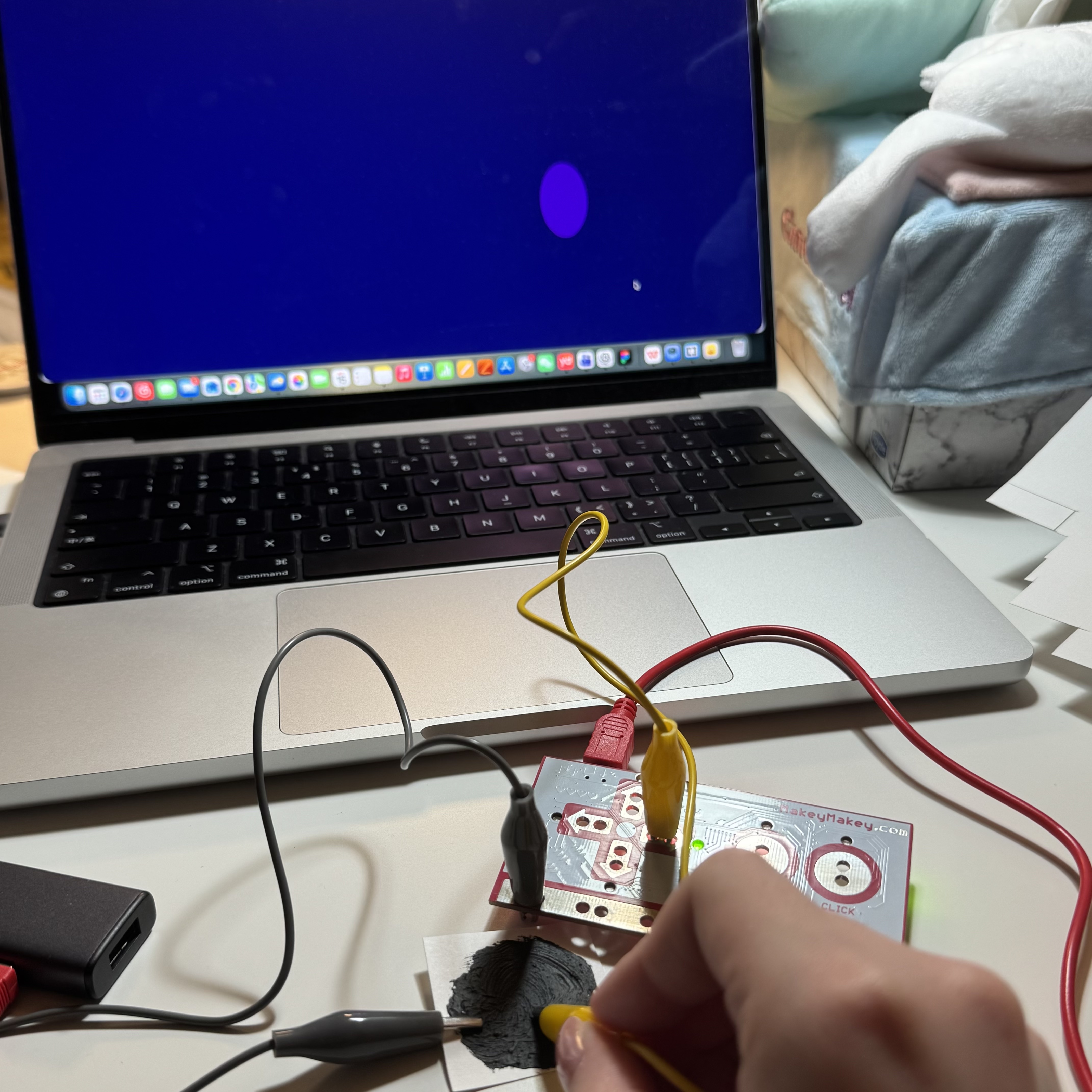 I connected the graphite button with the right arrow key and the ellipse moved to the right side