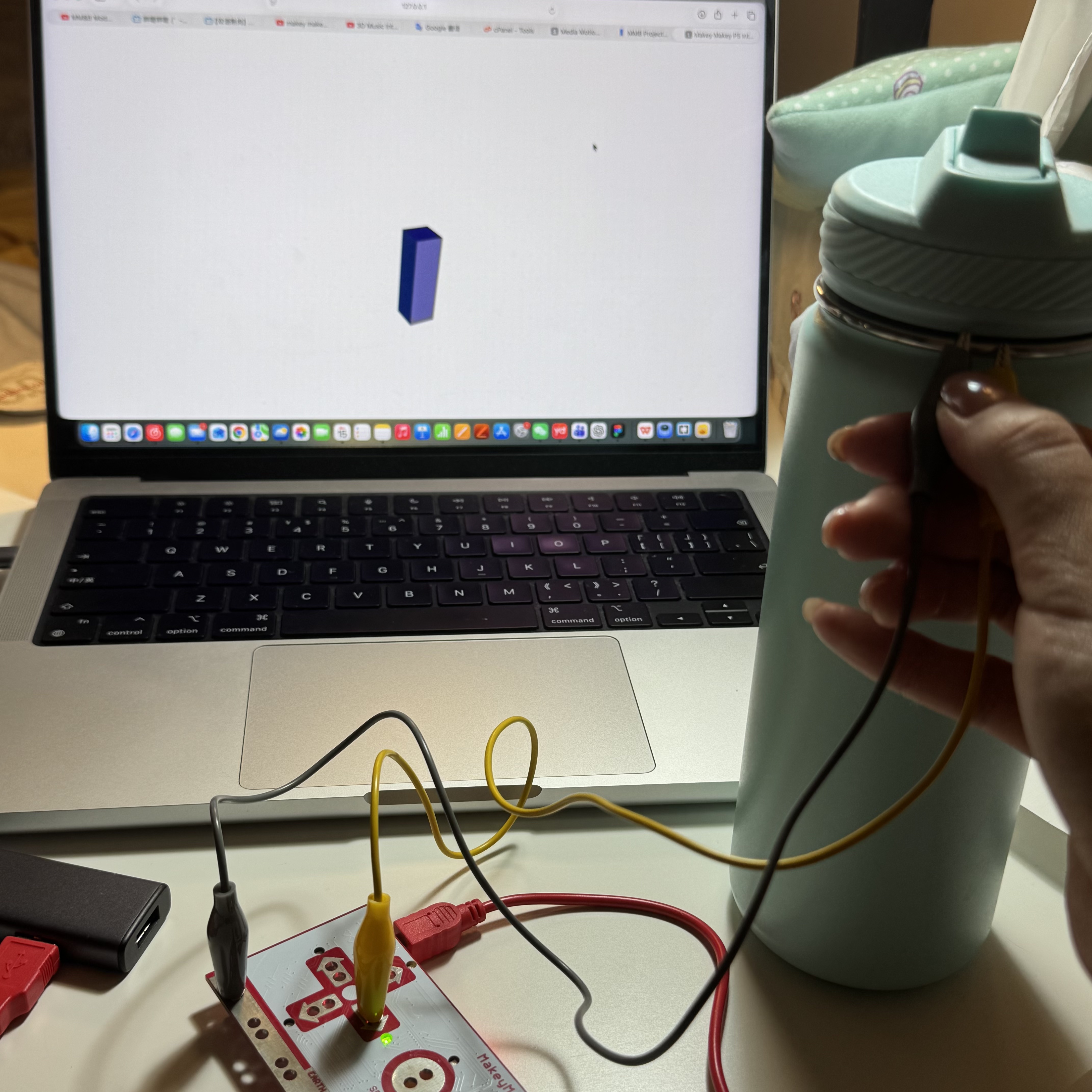 I connected the outer ring of the water bottle with the right arrow key and the box moved to the right side