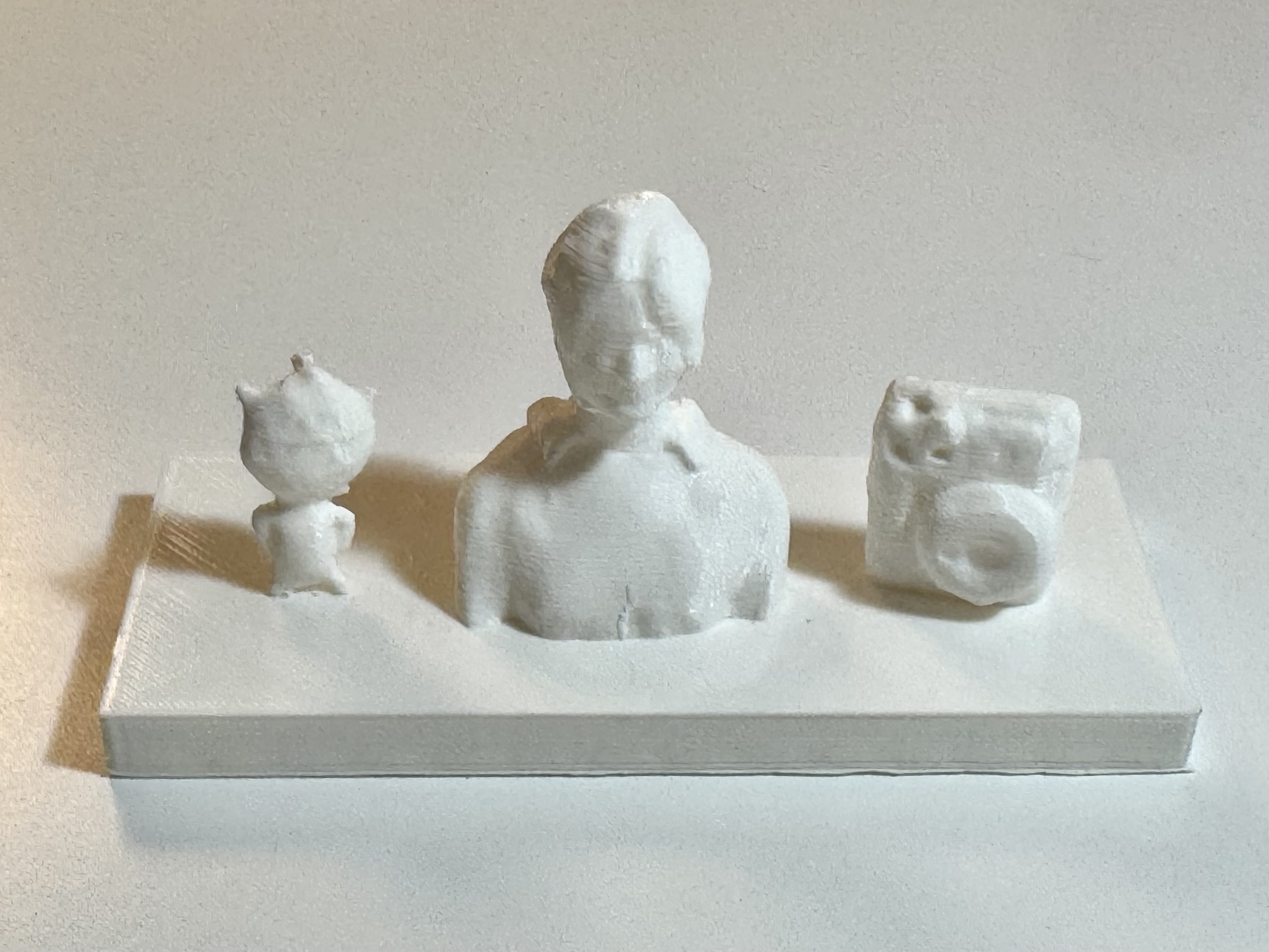 This doll is a gift from my sister. It represents the artistic inspiration in the nights and conveys my sister's wishes and expectations for me. I really enjoy taking photos and have captured many precious and unforgettable memories between me and my friends using this camera. So these two things are of great significance to me. I hope people can be curious about me and get to know me better.